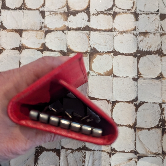 EUC Bvlgari Clip Back Key Holder - Picture 9 of 12